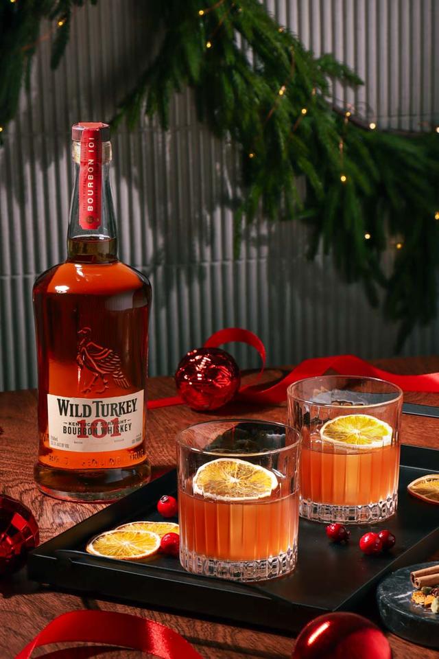 A tasty Spiced Cranberry Old Fashioned